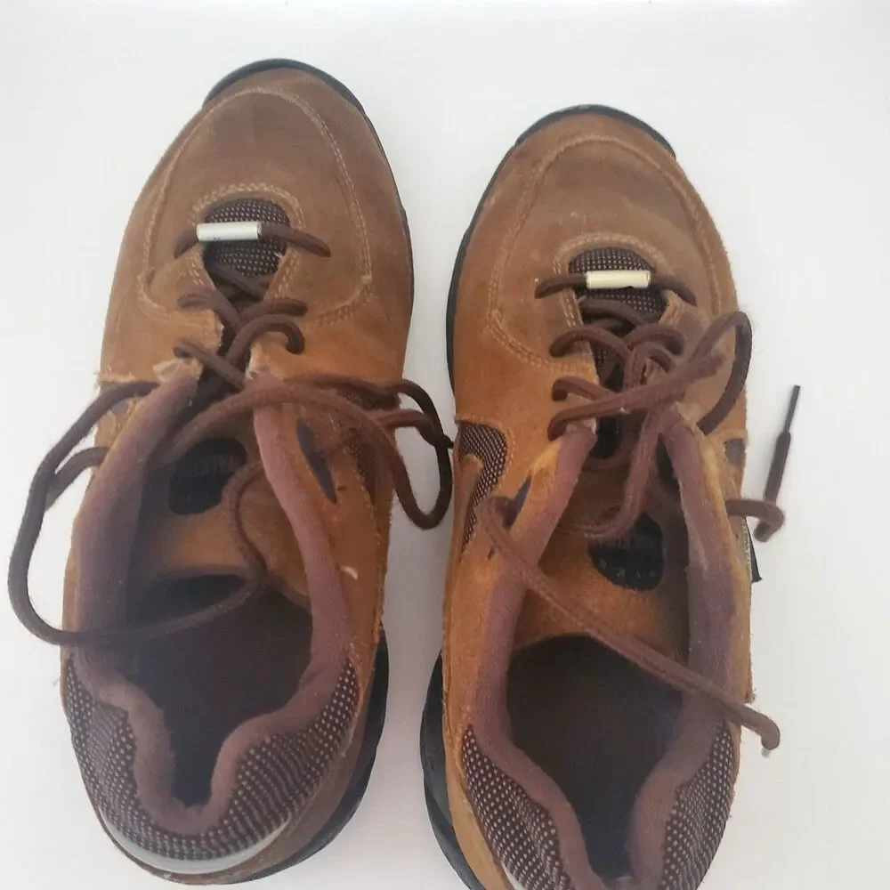Women's Nike Air Khaki 960608 IW Shoes Size US 9 Trail Shoes, Hiking, Brown